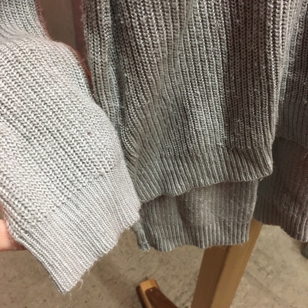 Sweater - Picture 4 of 6